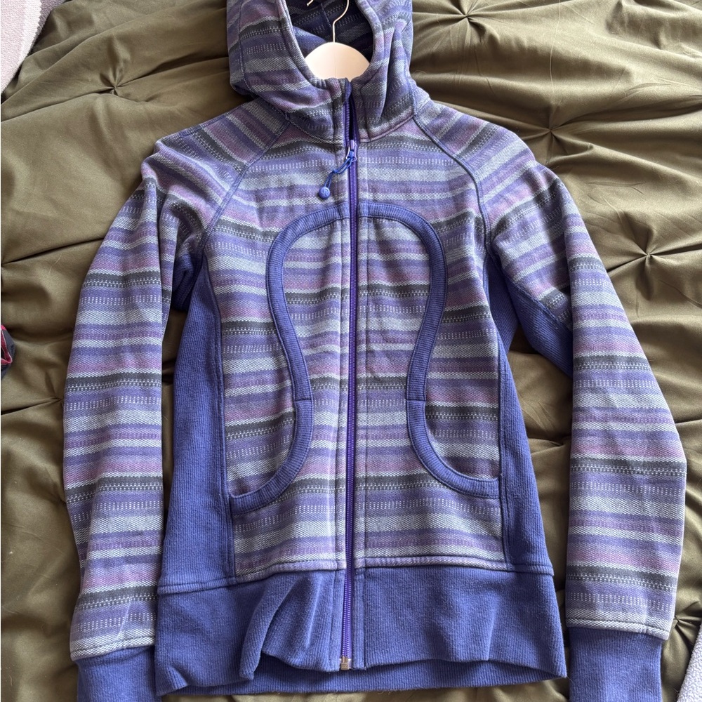 lululemon athletica Blue and Purple Patterned Sweater